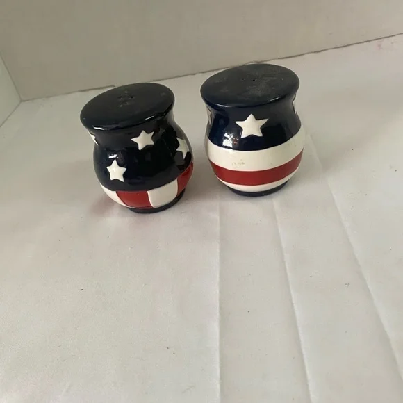 Patriotic Salt & Pepper Set (FH) - Picture 10 of 11